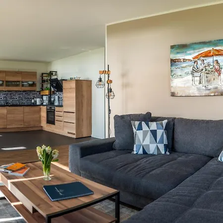 Hangar 19 Luxusbungalow Am H8 Tatil Evi Schwerin (Mecklenburg-Vorpommern)