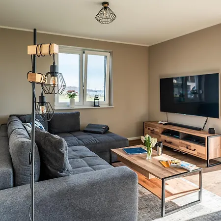 Tatil Evi Hangar 19 Luxusbungalow Am H8 Schwerin (Mecklenburg-Vorpommern)