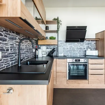 Semesterbostad Hangar 19 Luxusbungalow Am H8 Schwerin (Mecklenburg-Vorpommern)