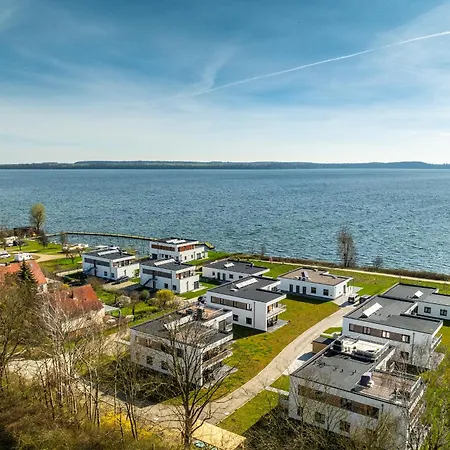 Hangar 19 Luxusbungalow Am H8 * Schwerin (Mecklenburg-Vorpommern)