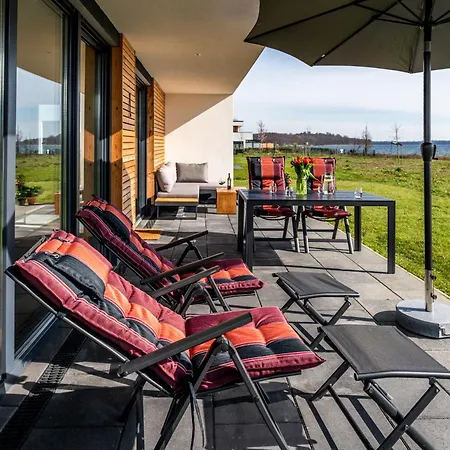 Hangar 19 Luxusbungalow Am H8