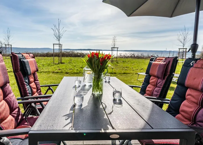 Hangar 19 Luxusbungalow Am H8 Feriehus Schwerin (Mecklenburg-Vorpommern)