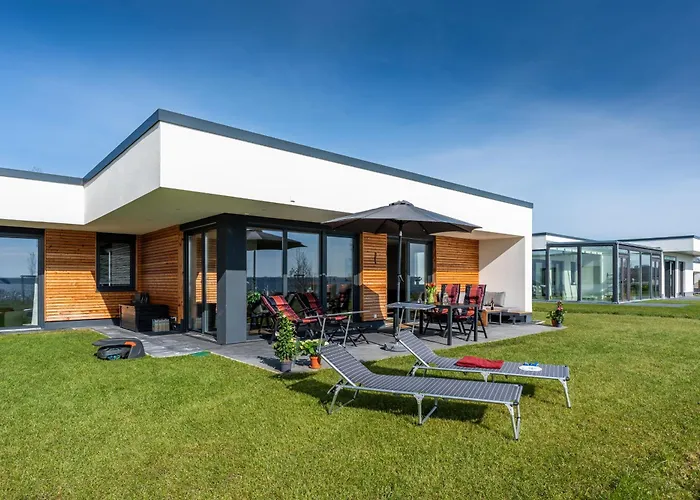 Feriehus Hangar 19 Luxusbungalow Am H8 Schwerin (Mecklenburg-Vorpommern)